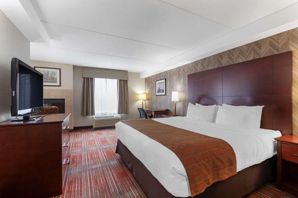 Best Western Plus Muskoka Inn Huntsville Room photo