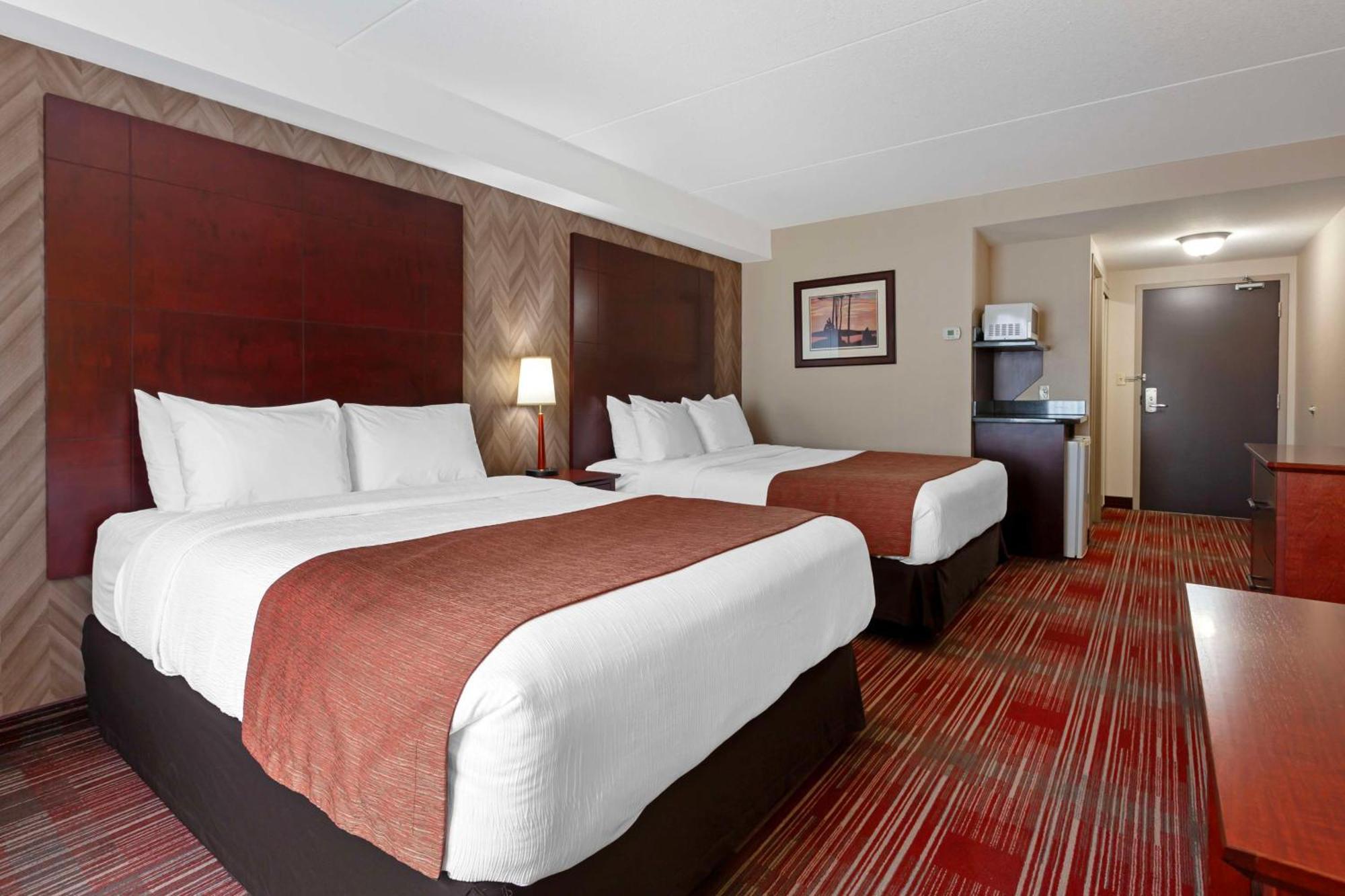 Best Western Plus Muskoka Inn Huntsville Exterior photo