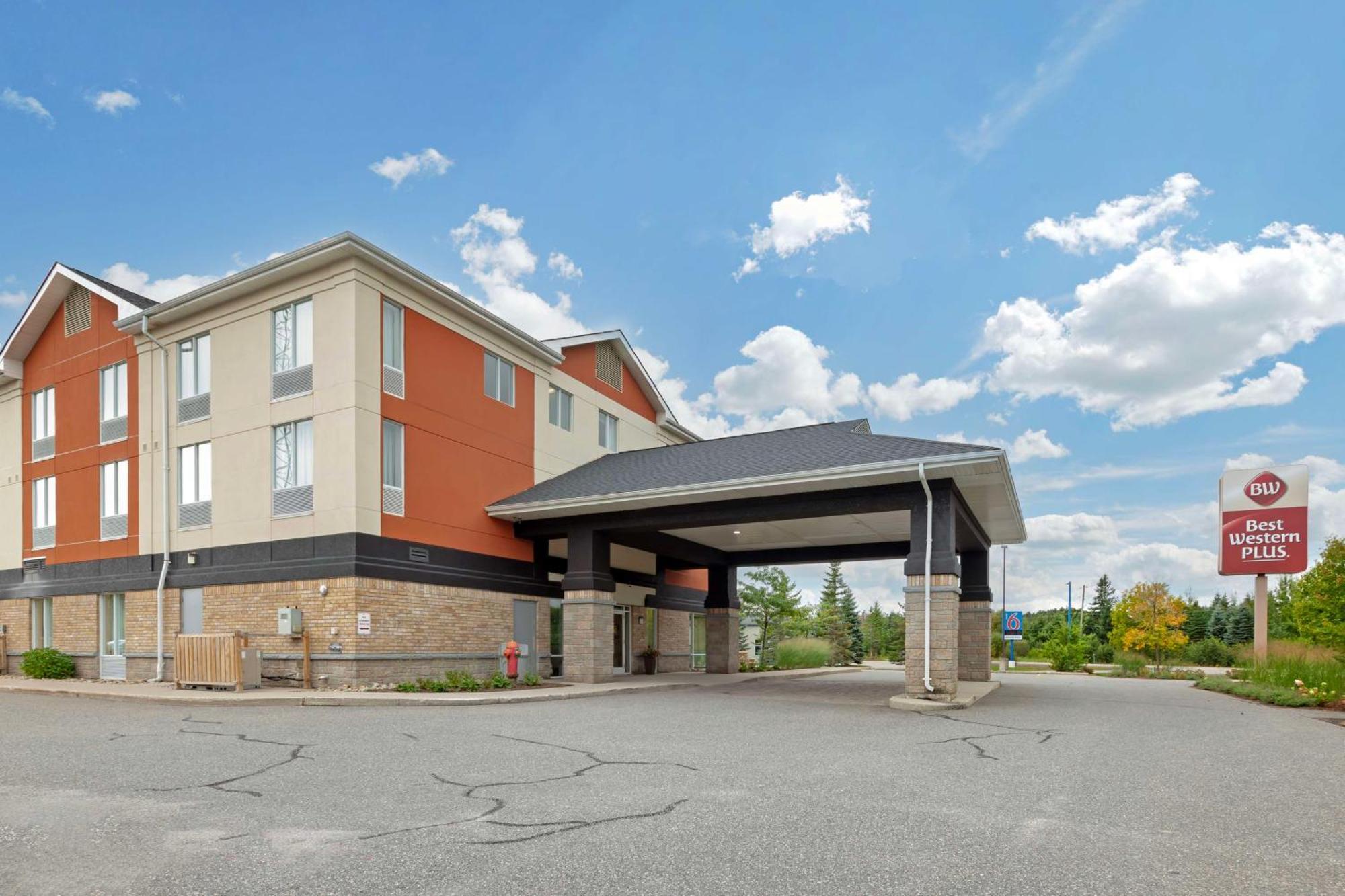 Best Western Plus Muskoka Inn Huntsville Exterior photo