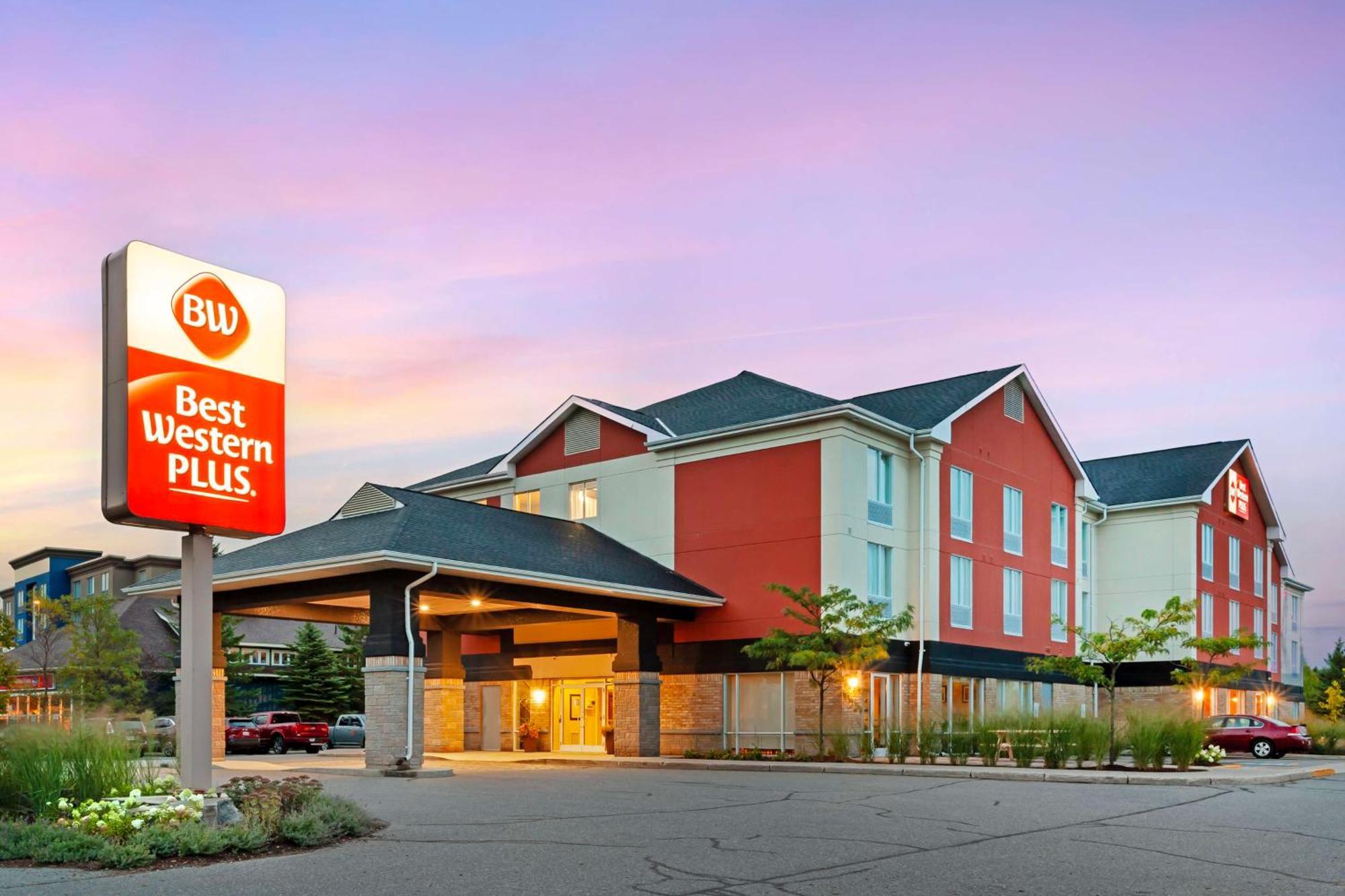 Best Western Plus Muskoka Inn Huntsville Exterior photo